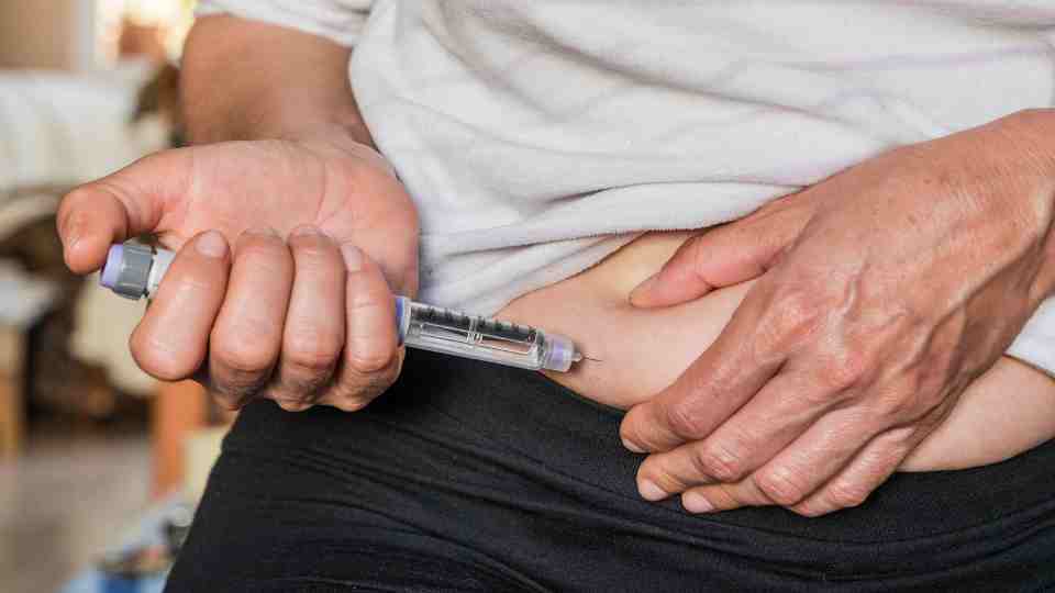 Mounjaro vs Wegovy weight loss injection side effects.